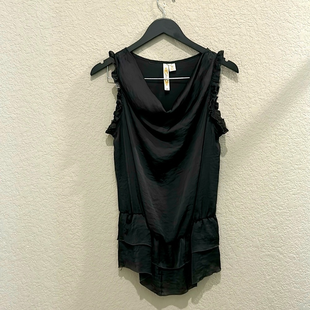 Adiva sleeveless blouse size medium grey